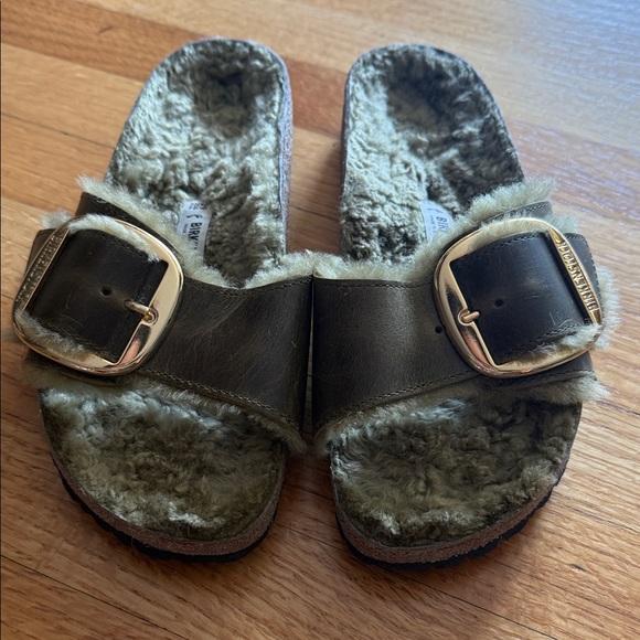 Birkenstock Women's Dark Olive Sandals - Picture 4 of 4